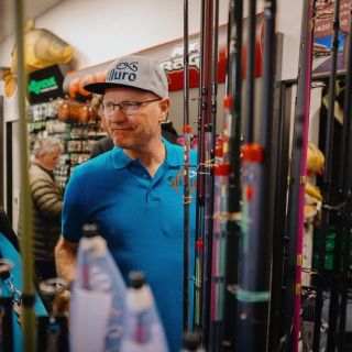 🎄Až do 23. 12. jsme pro vás jak v Turovci, tak v Táboře. Tak se stavte - pro rybářské vybavení, Silluro kávu či dárkový...